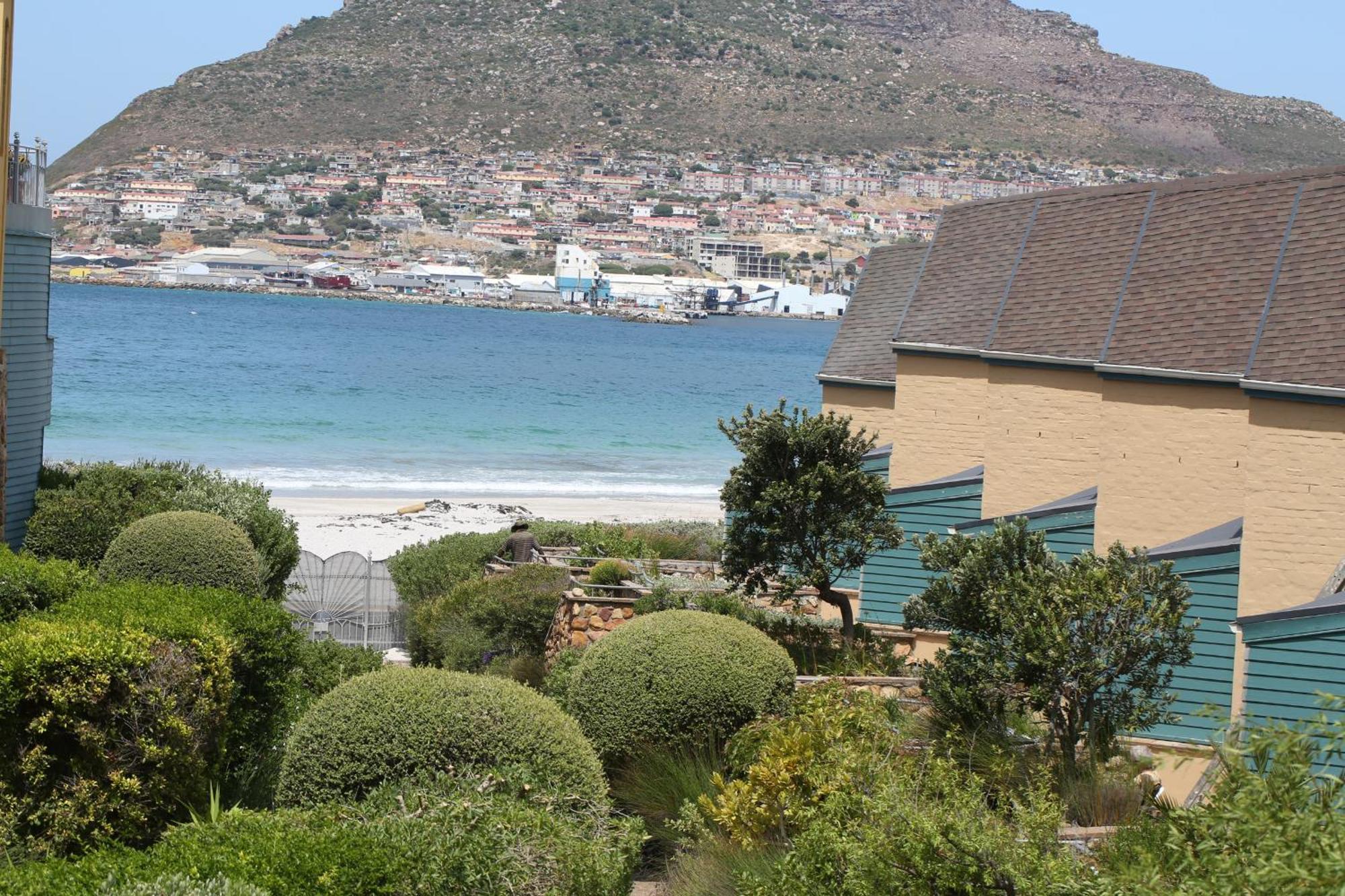 On The Beach Hout Bay Exterior photo